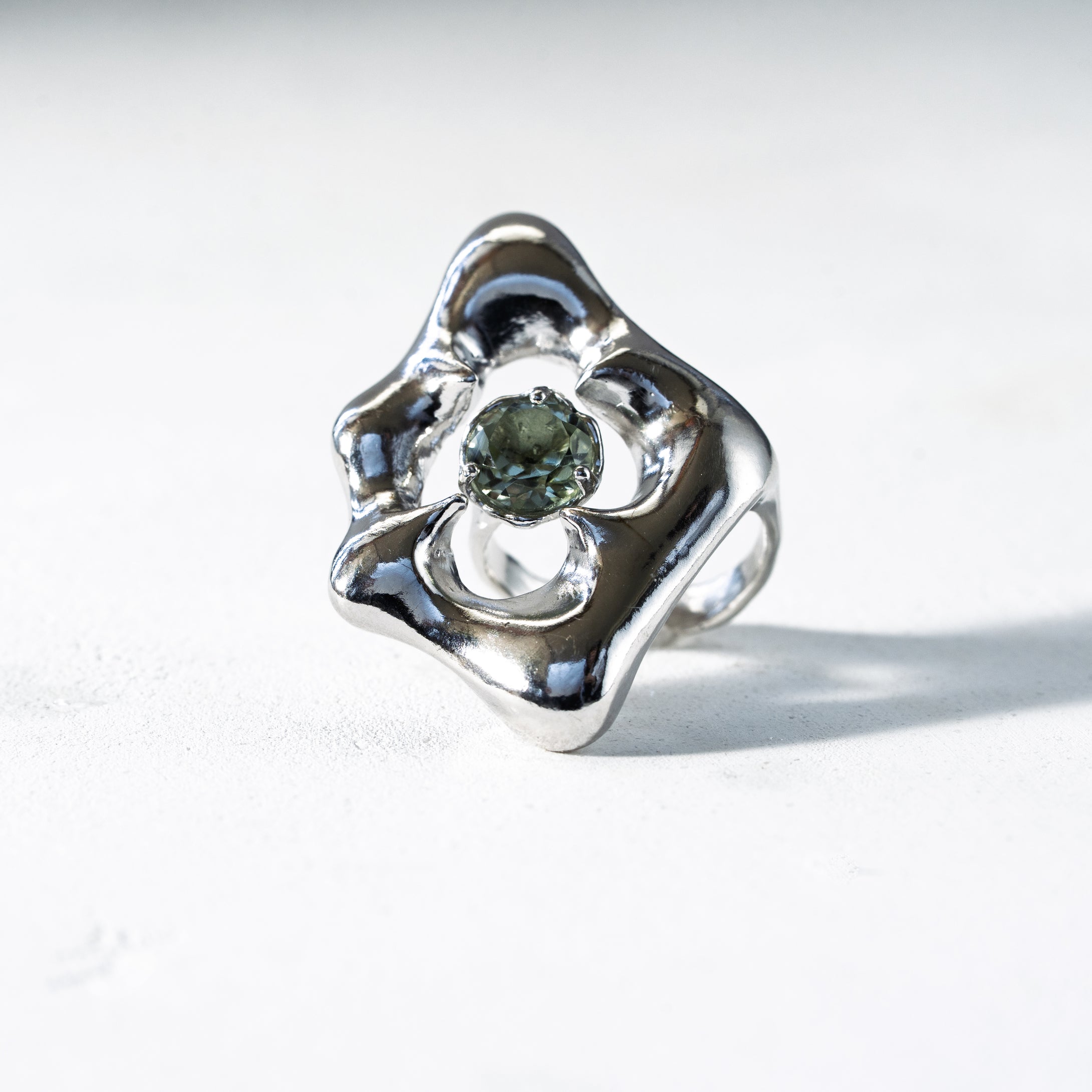 Tane Ring / 14号 – shu shu me