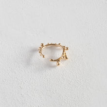 画像をギャラリービューアに読み込む, Wreath Earcuff / gold / (3~6号)
