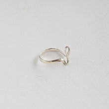 Load image into Gallery viewer, Sazanami Ring / silver 13号
