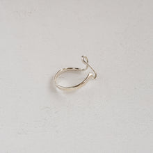 Load image into Gallery viewer, Sazanami Ring / silver 13号
